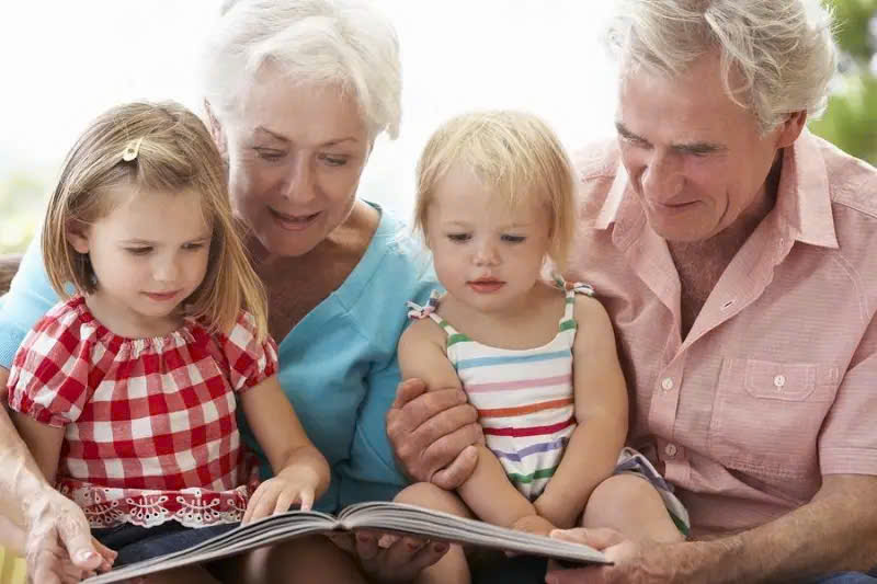 Nằm mơ thấy ông bà đã mất mang ý nghĩa như thế nào? Đánh con gì may mắn? 9 Gọi ý những con số may mắn khi mơ thấy ôn bà đã mất